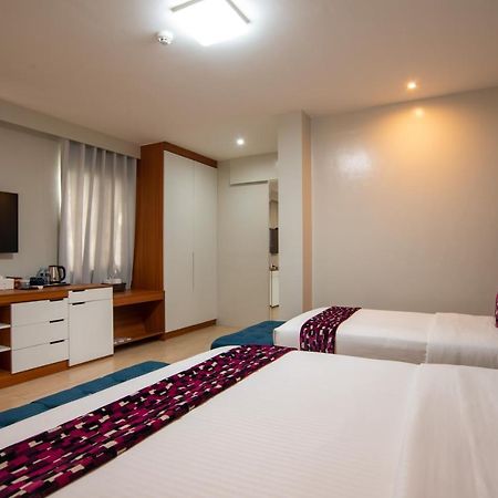 The Madeline Boutique Hotel & Suites Davao Екстер'єр фото