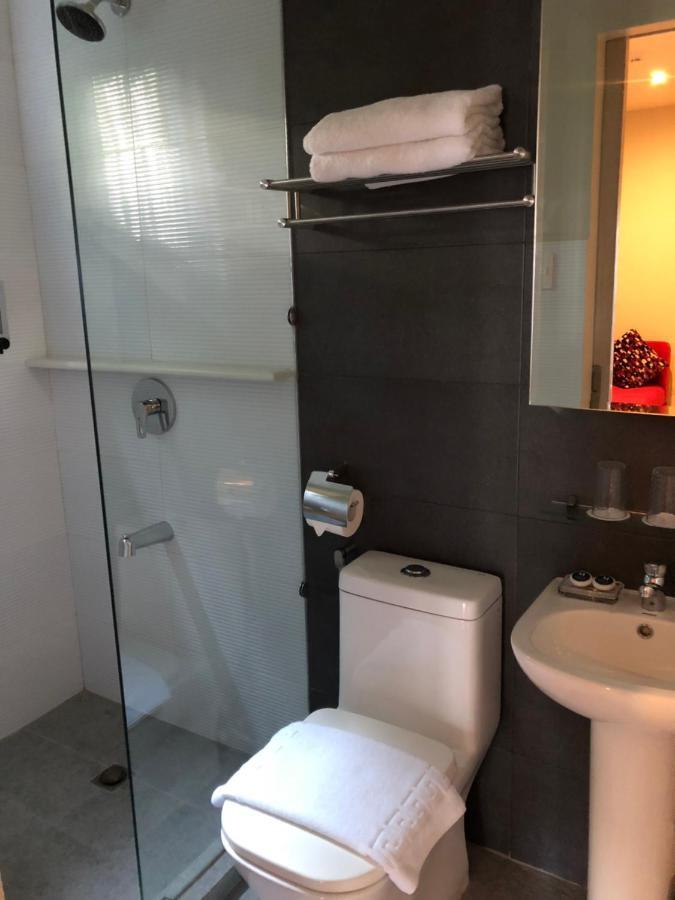 The Madeline Boutique Hotel & Suites Davao Екстер'єр фото